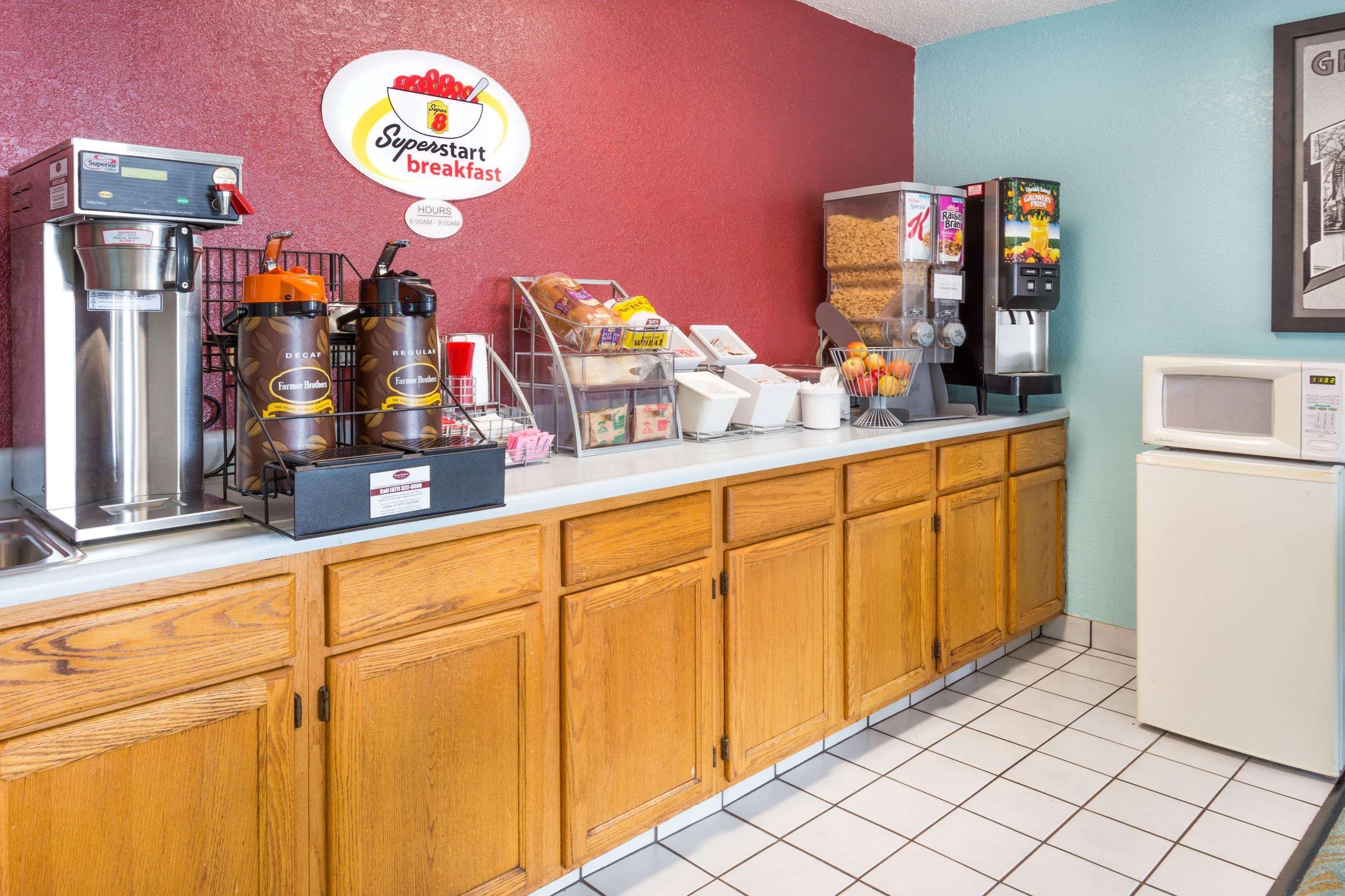 Super 8 By Wyndham Bourbonnais/Kankakee Area Eksteriør billede